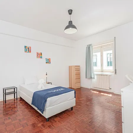 アパート Houze Spacious Flat In Charming&historical リスボン