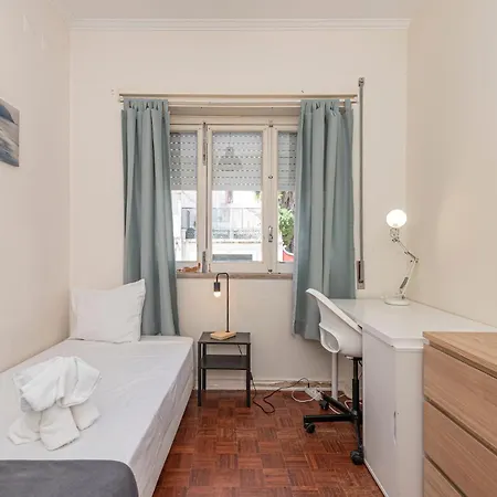 アパート Houze Spacious Flat In Charming&historical リスボン