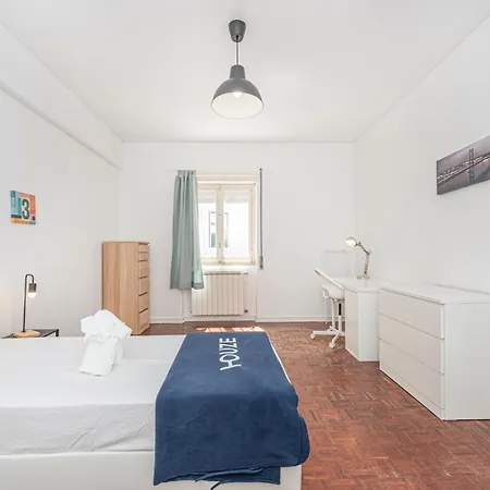Houze Spacious Flat In Charming&historical *